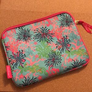 Lilly Pulitzer IPad case, Excellent condition